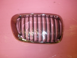 BMW - Grille - 32